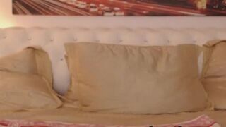 Huge Tits Slut Sucks and Ride Her Sex Toys