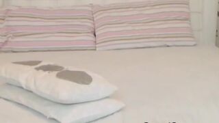 Pretty Blonde Camgirl Plays Her Cunt with a Huge Dildo