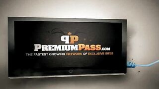 Alexis Texas & Audrey Bitoni hardcore threesome.