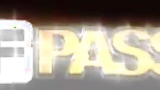 Young girlfriend sucks dick in the car