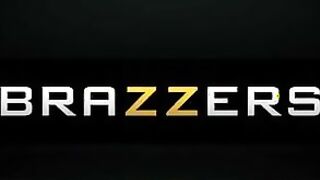 Eating Pussy By The Pool