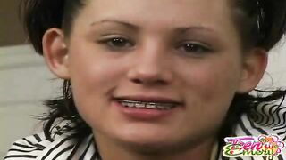 Girl masturbates hot