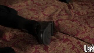 jessica drakes guide to Wicked Sex: threesomes every mans fantasy scene 2