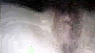 girl shaves her pussy on webcam