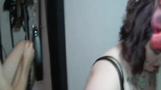 Two Guys &ndash; One Hole