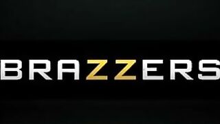 naked Jezabel Vessir's big tits