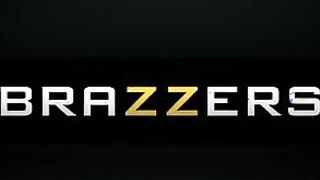 Alix Lynx & Peta Jensen group sex