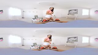 girl having sex in virtual reality
