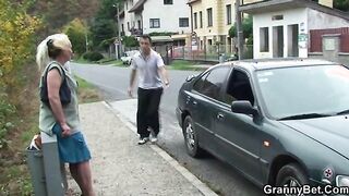 Picking up a granny to fuck
