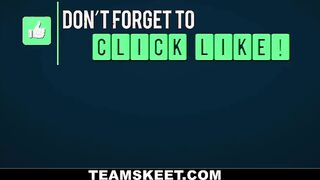 Iris Rose shows big titties